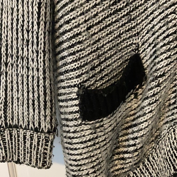 Lucca couture sweater with buttons - Picture 2 of 6